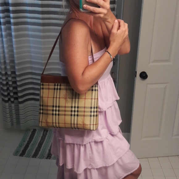 Burberry of London medium shoulder bag - Picture 3 of 8